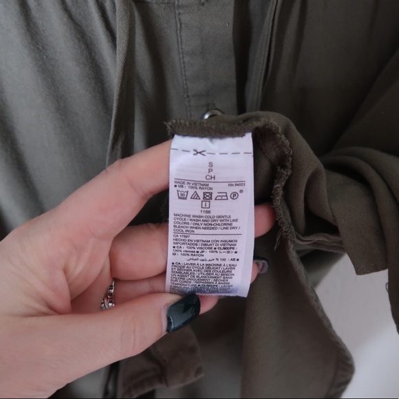 Olive green Maternity button down cargo style - Picture 7 of 7